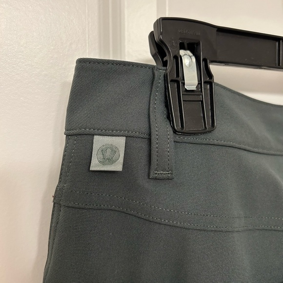 Lululemon ABC Men’s Slim 30x31 Green - Picture 2 of 5